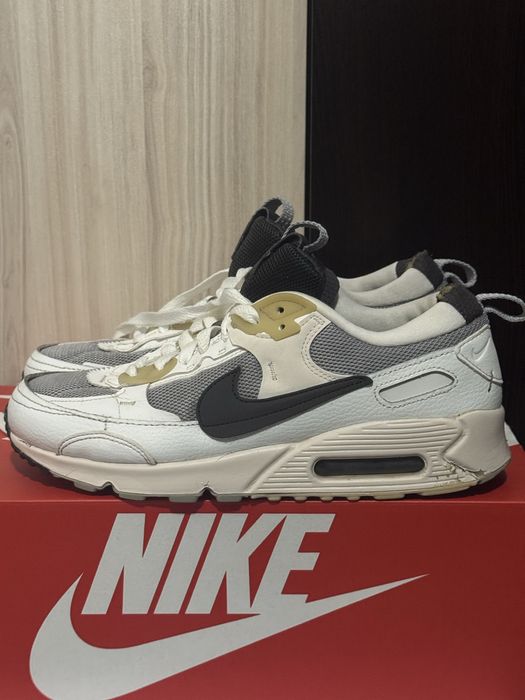 Nike Air 90 Futura