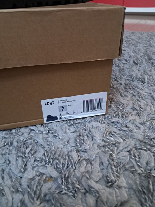 Ugg Mini Dipper Negre