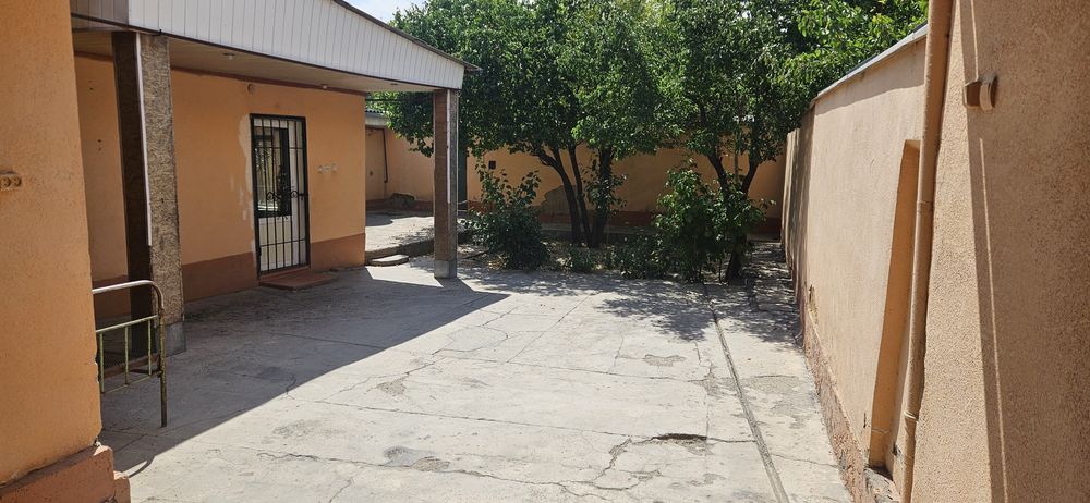 4 бөлмелі Үй ұзақ мерзімге жалға беріледі