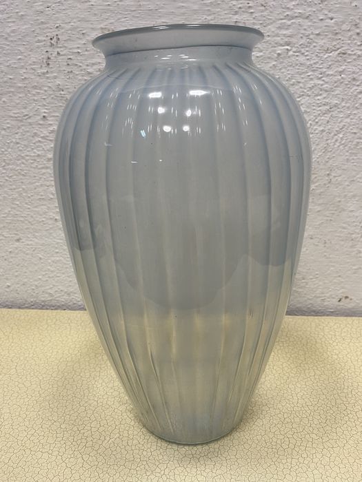 Италианска ваза от релефно духано стъкло