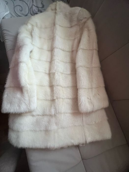 Шуба норка белая
