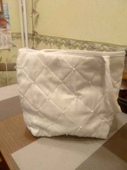 Продам женскую сумку