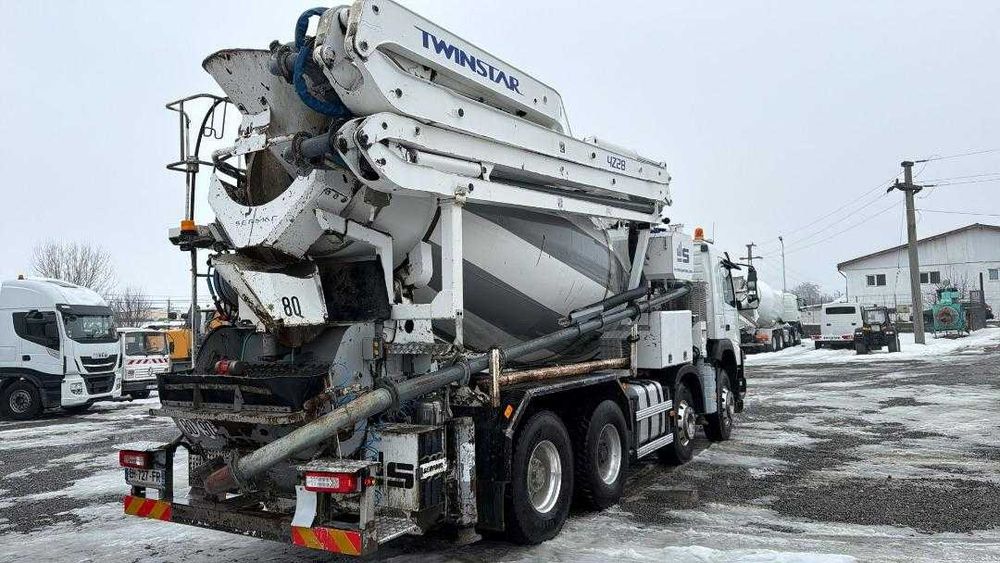 Autobetoniera Volvo FMX 500,cu pompa