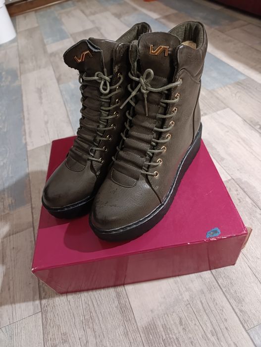 Полусапожки женские