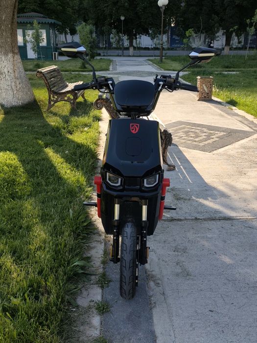 Mini Skutir Nomi FIGHT HORSE