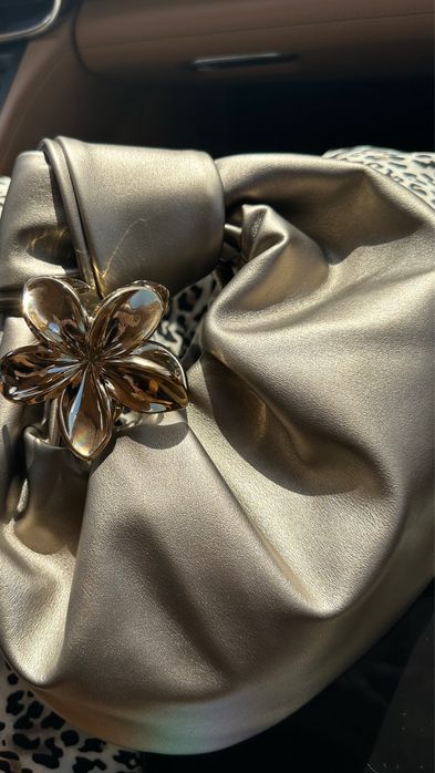 Стилна чанта от естествена кожа