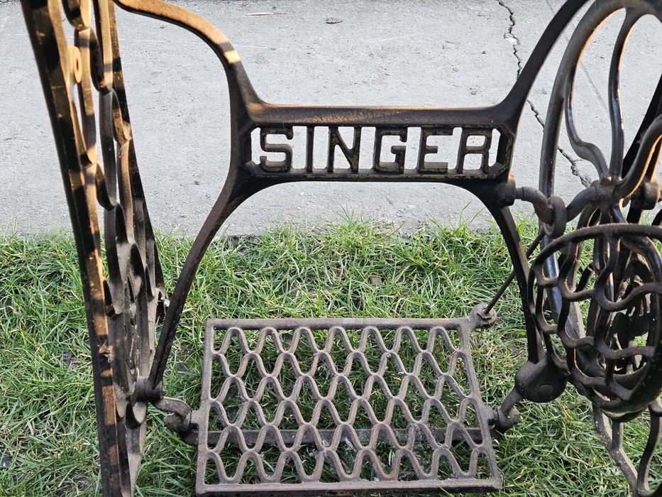 Mașină de cusut Singer
