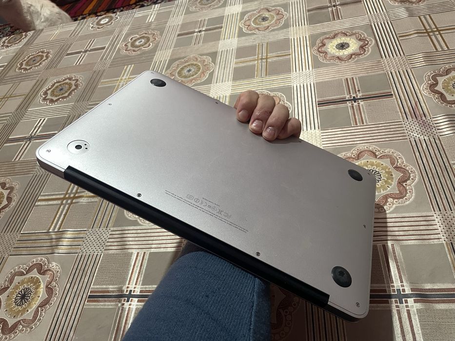 Mac Book Air 2011 core i5