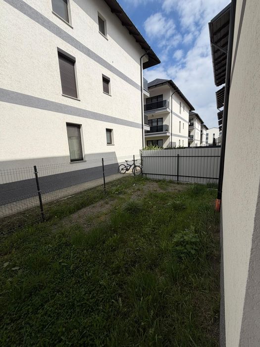 De vânzare apartament 3 camere