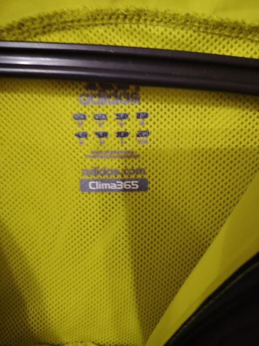 Vînd bluza trening Adidas  ,Climaproff mărimea L