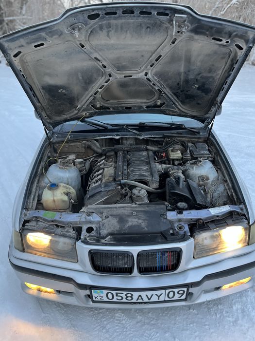 BMW E36 на активном ходу