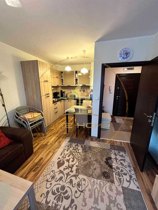 Дава се под наем Двустаен апартамент в Варна, м-т Траката - 70 кв.м за 450 € - Снимка #1