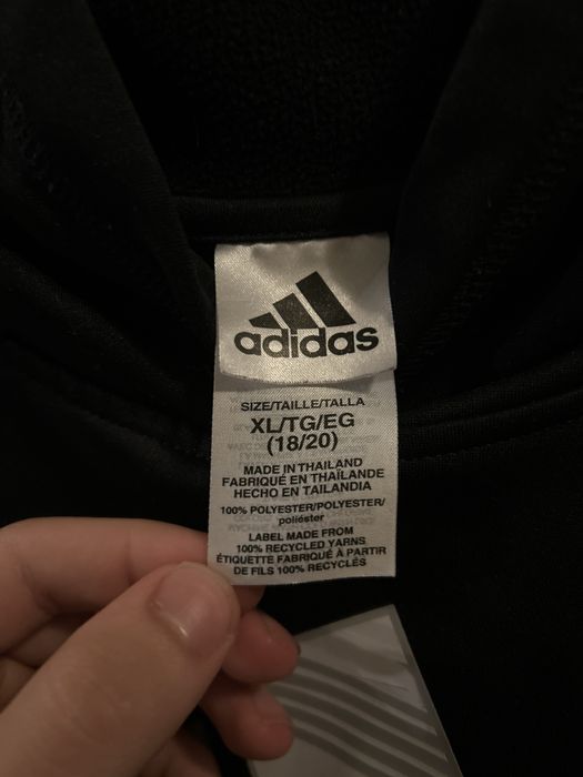 Суичъри Zara и Adidas