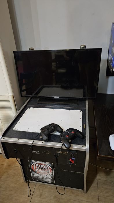 Плейстейшън аркада с жетони