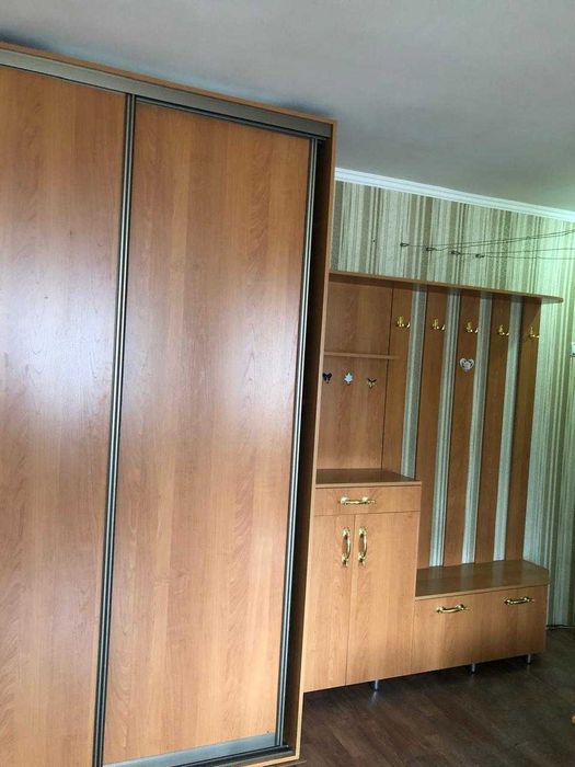 =Сдам полуторку=