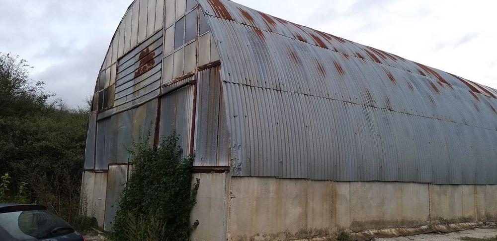 Продава се Промишлена сграда в с. Ушинци, Област Разград - 600 кв.м за 255 €/кв.м - Снимка #14