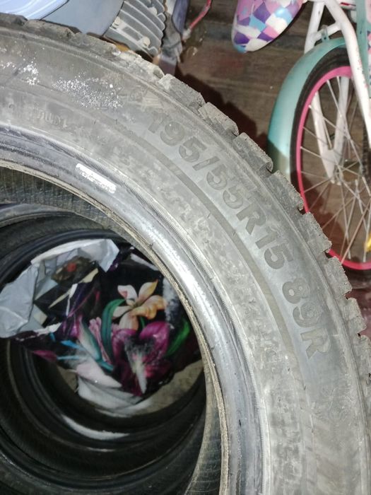 Продам комплект резины