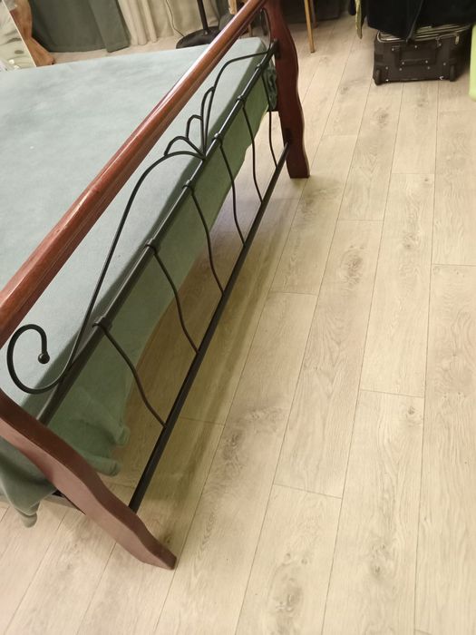 2-х спальная кровать и матрас