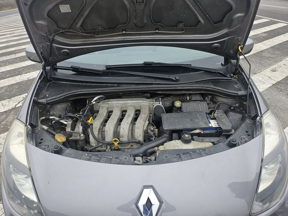 RENAULT Clio 2010 — imagine 5