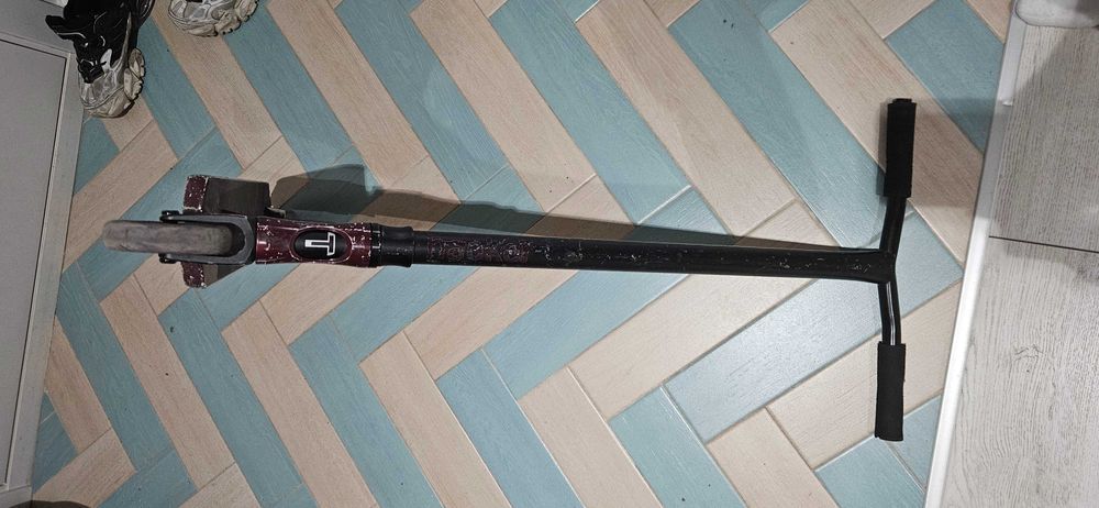 Трюковой самокат "парковый" tech team hacker.