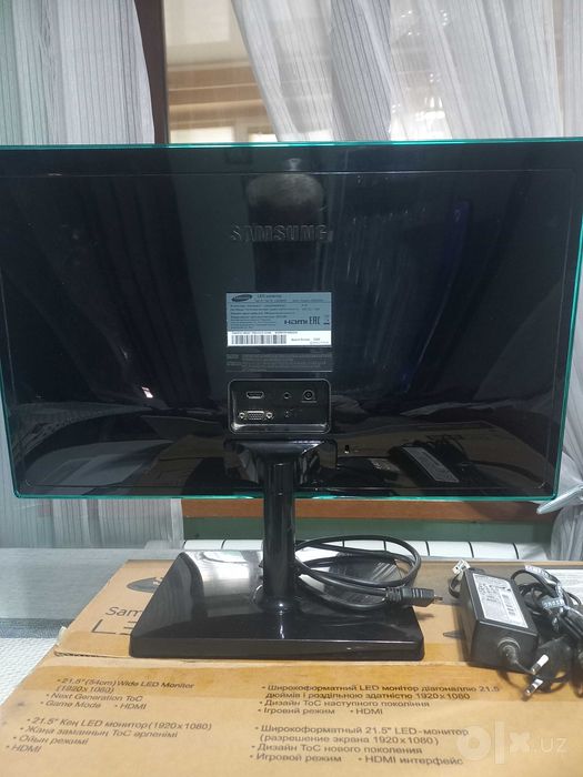 Монитор Samsung 22"(Full HD, HDMI) в идеале, полный комплект.