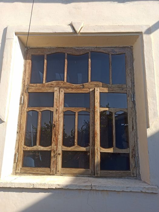 Eshik va derazo romlar sotiladi