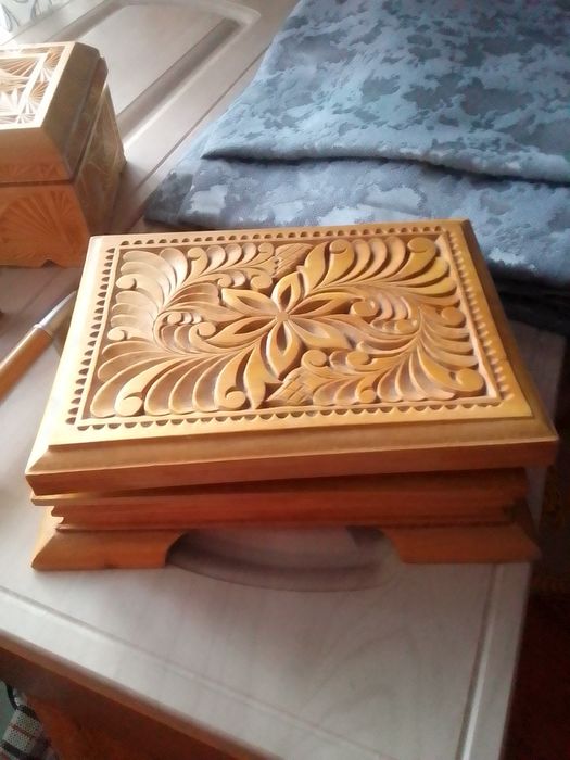 Шкатулка деревянная