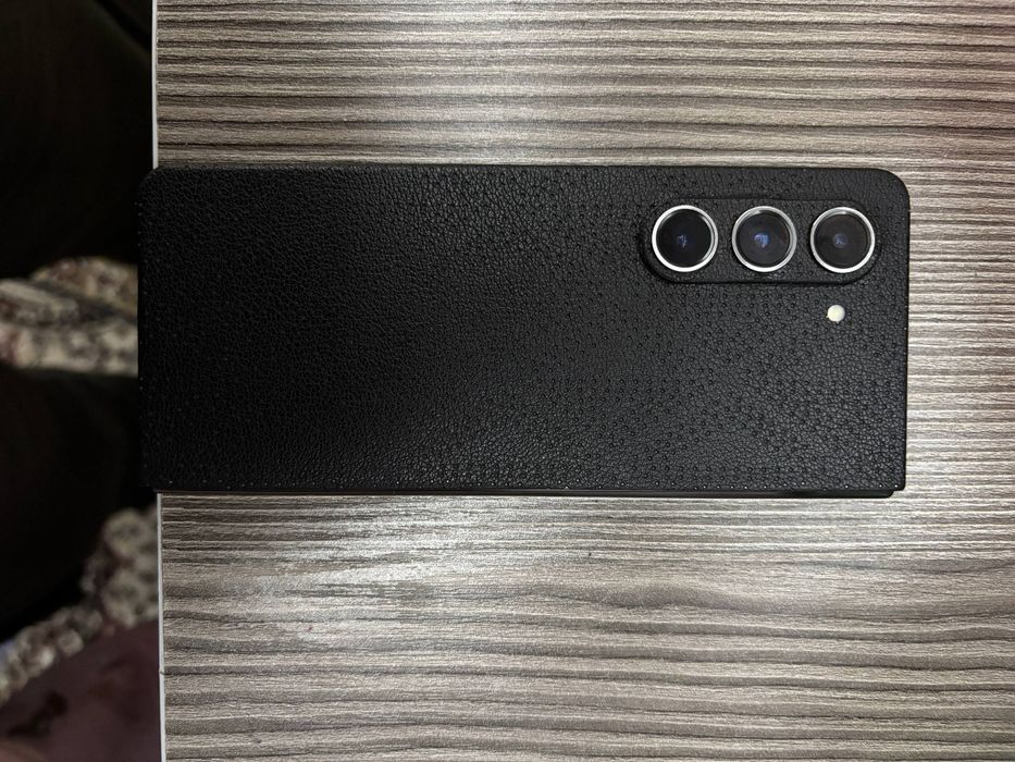 Продается Samsung Fold 5 12/512