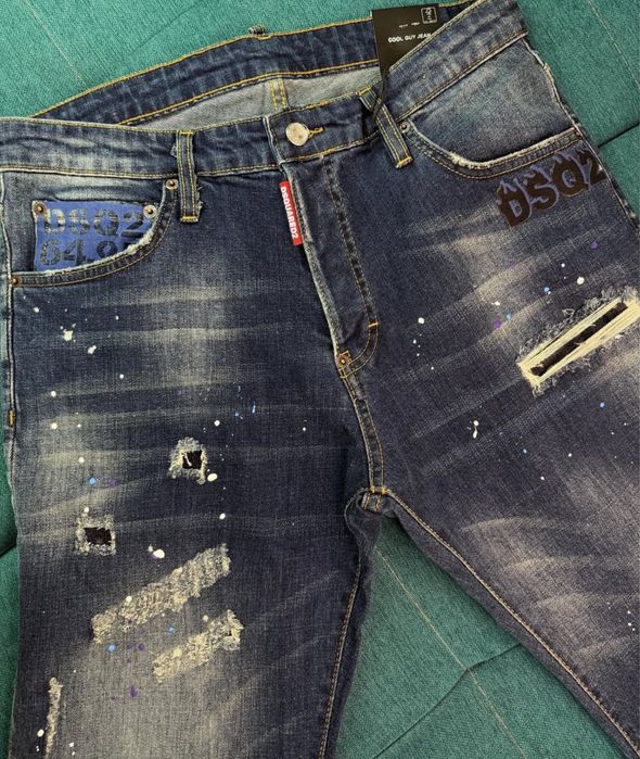 Дънки на Dsquared2