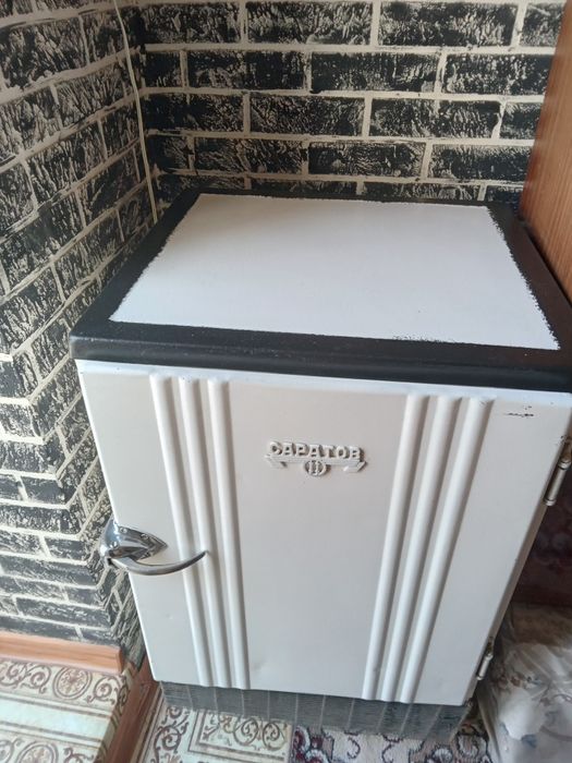 Muzlatgich sotiladi SARATOV