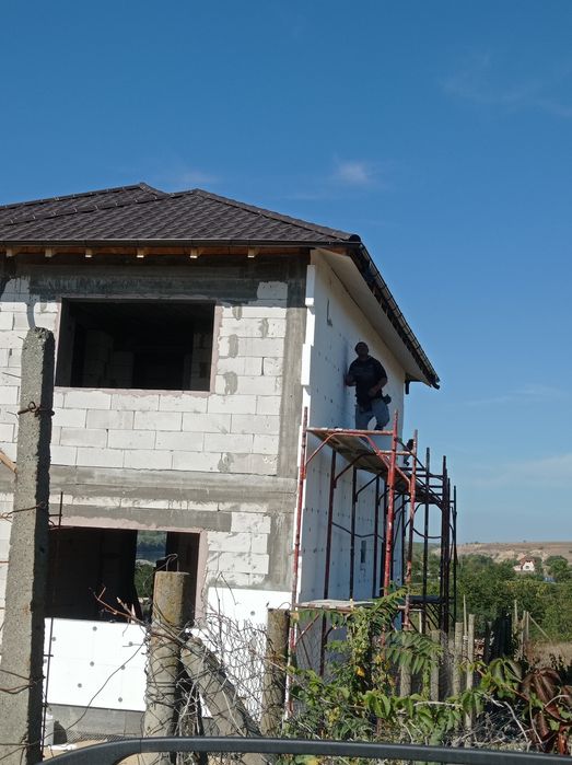 Constructii Finisaje interioare și exterioare,instalii electrice si sa