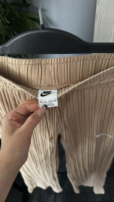 Дамски панталон на Nike