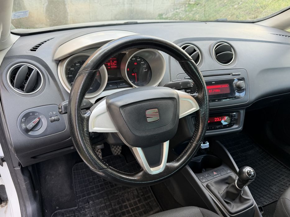 Seat ibiza  - 1.6 - 105 кс. с верига