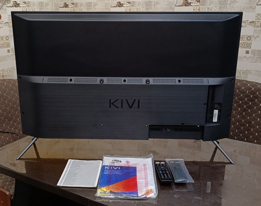 Телевизор KIVI SMART 109 см