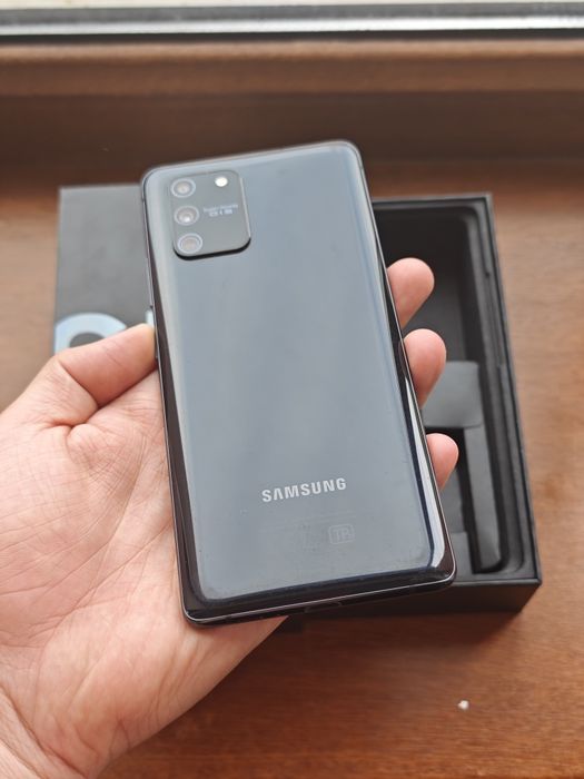 Samsung S10 128Gb без ремонта