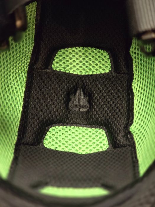 Уникална нова ски каска Ruroc