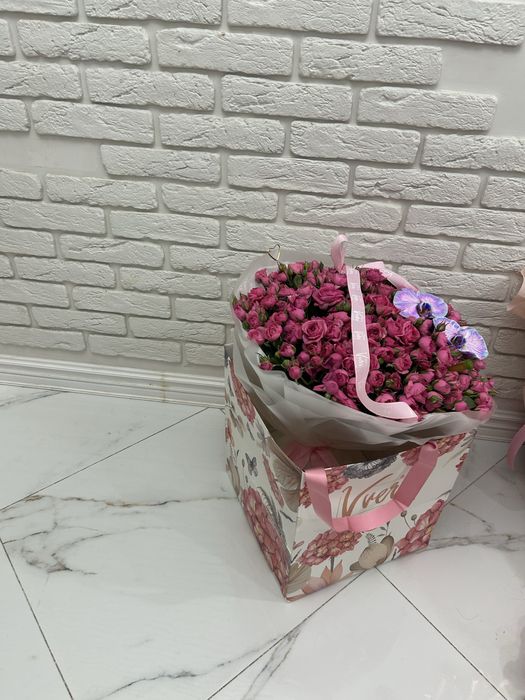 букет кустовые розы