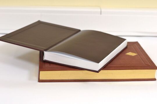 Perpelyod eski va yangi holdagi  kitoblrni qayta tiklash