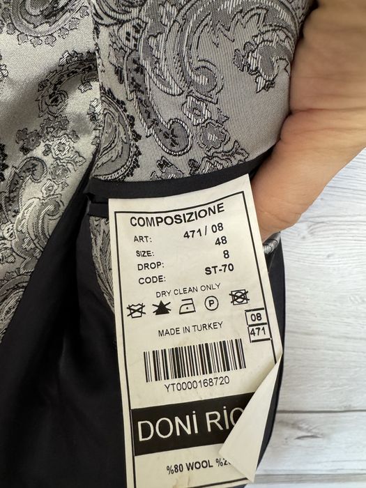 Продам мужской костюм