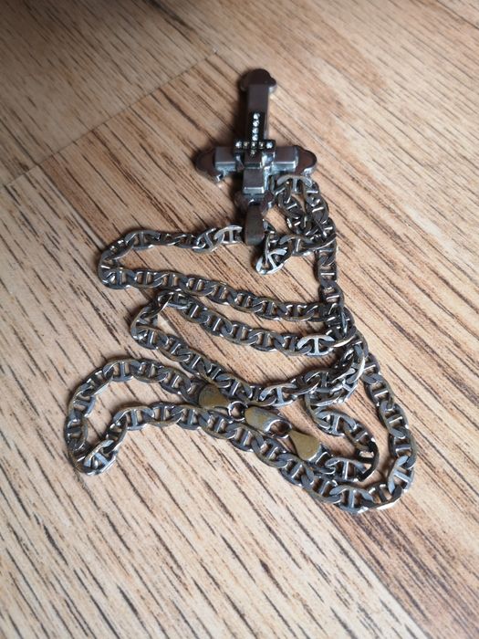 Синджир с кръст от стомана