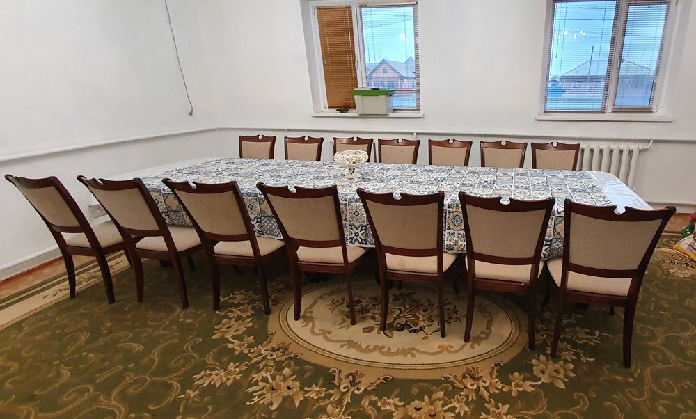 Продаётся столы по 2 метра