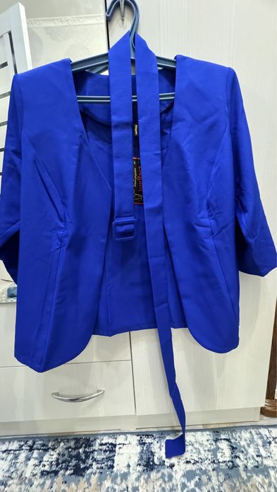 Джинсы за 3500,2800 тг