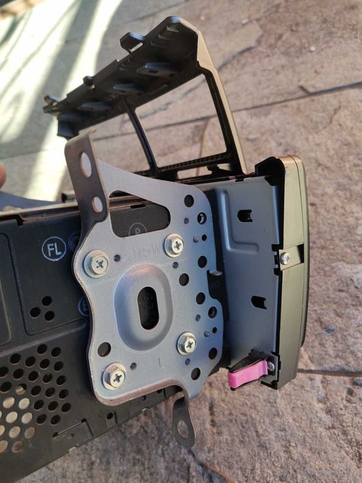 CD радио /музика /MP3  оригинално, за Тойота Ярис 2006--2010 го