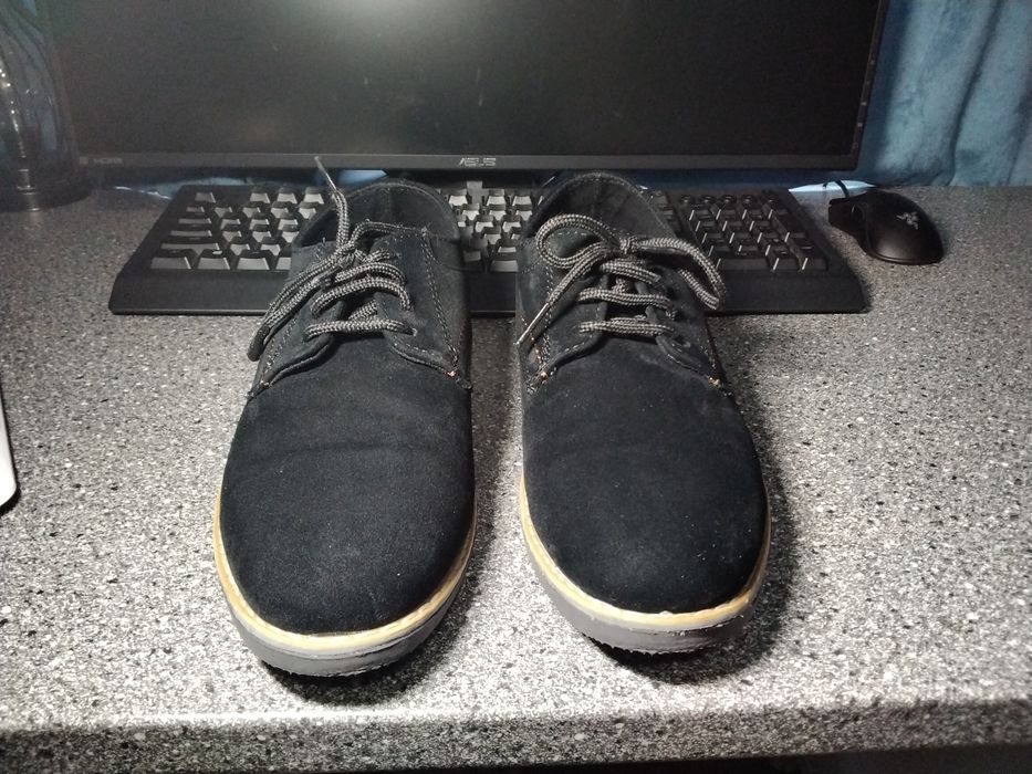 Pantofi din Catifea Frumoasă de Costum (stare nouă)
