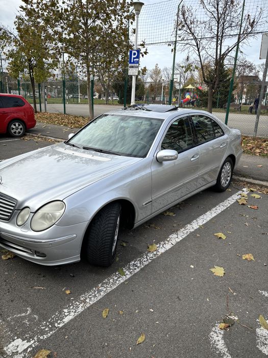 Mercedes Benz W211