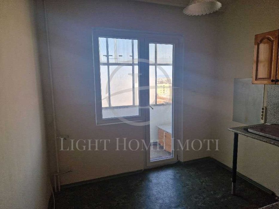 Реф. 4022 Двустаен / Три отделни стаи Мол Плаза