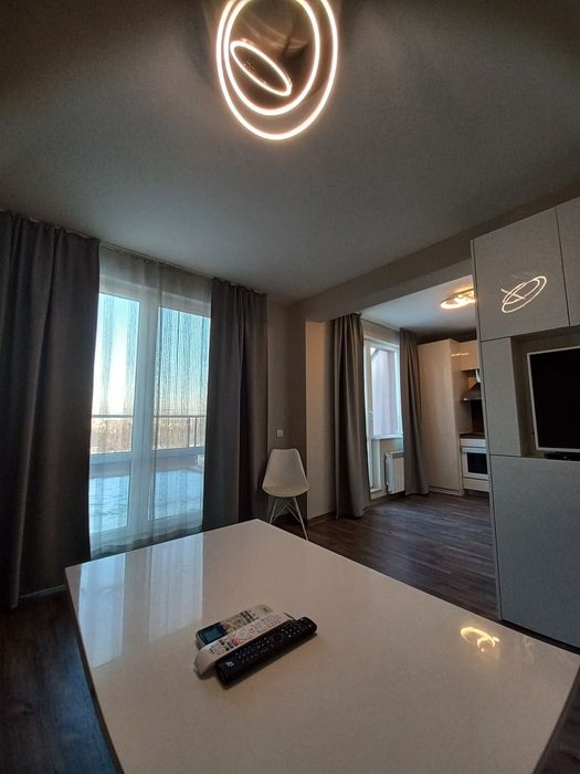 Дава се под наем Тристаен апартамент в ж.Зоопарк - 130 кв.м за 1296.42 € - Снимка #6