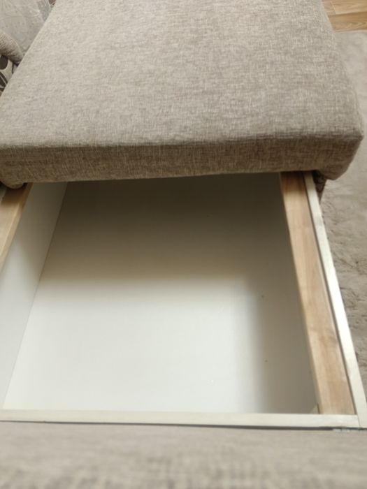 Диван - кровать раскладывающая