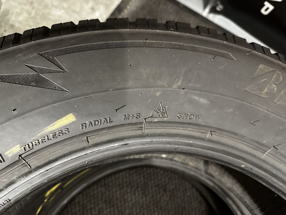 235/65 R17 108H XL - Bridgestone Blizzak LM005  M+S Oferta