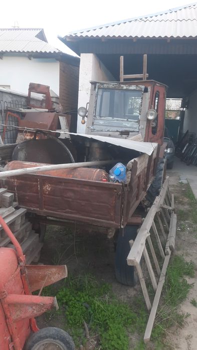 Продаётца трактор т16